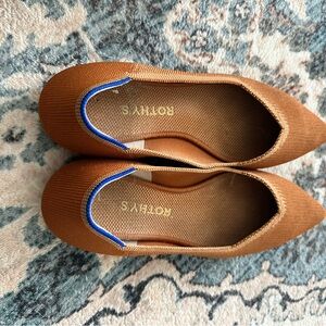Rothy's Pointed Knit Flats in Brown with Blue Trim 8.5